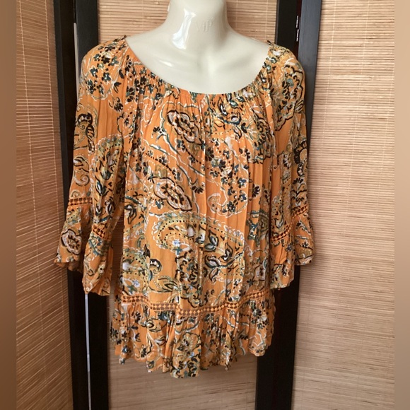 Fever Tops - 💗 FEVER Paisley Women's Top Sz S crochet accents boho yellow orange